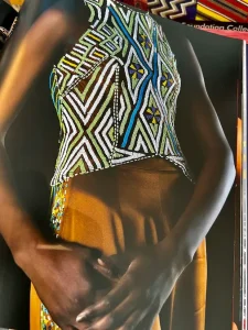 Perles d'Afrique vêtements ornés de perles